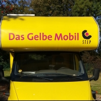 „Mobiler generationsübergreifender Treffpunkt“ - Das Gelbe Mobil